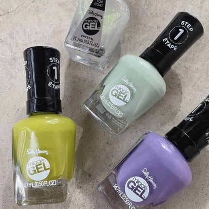 ジェルフィニッシュ ネイルカラー/サリーハンセン/マニキュアを使ったクチコミ(4枚目)