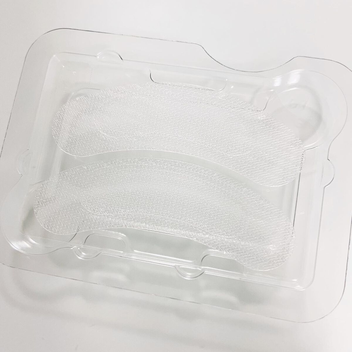 memi /フォロバ on LIPS 「クラブリクエスコンセントレートチャージパッチバーム♡目もとや口..」(3枚目)