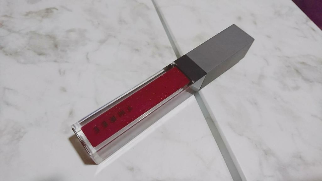 満里奈 on LIPS 「THREEシマリリングリップジャム11番無味無臭!美容液成分ほ..」(1枚目)