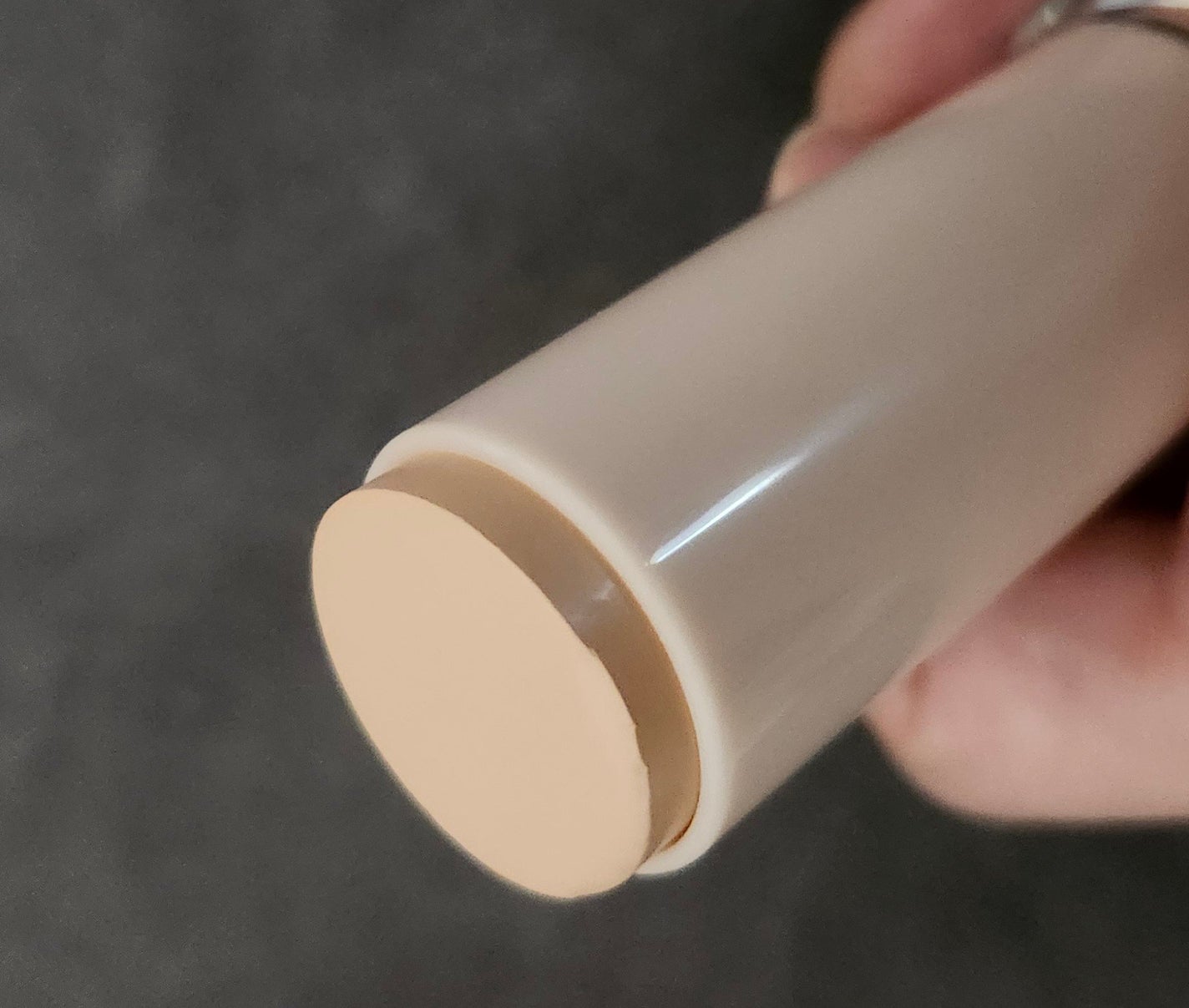 シルキースティックファンデーション/KAMIKA/その他ファンデーションを使ったクチコミ(2枚目)