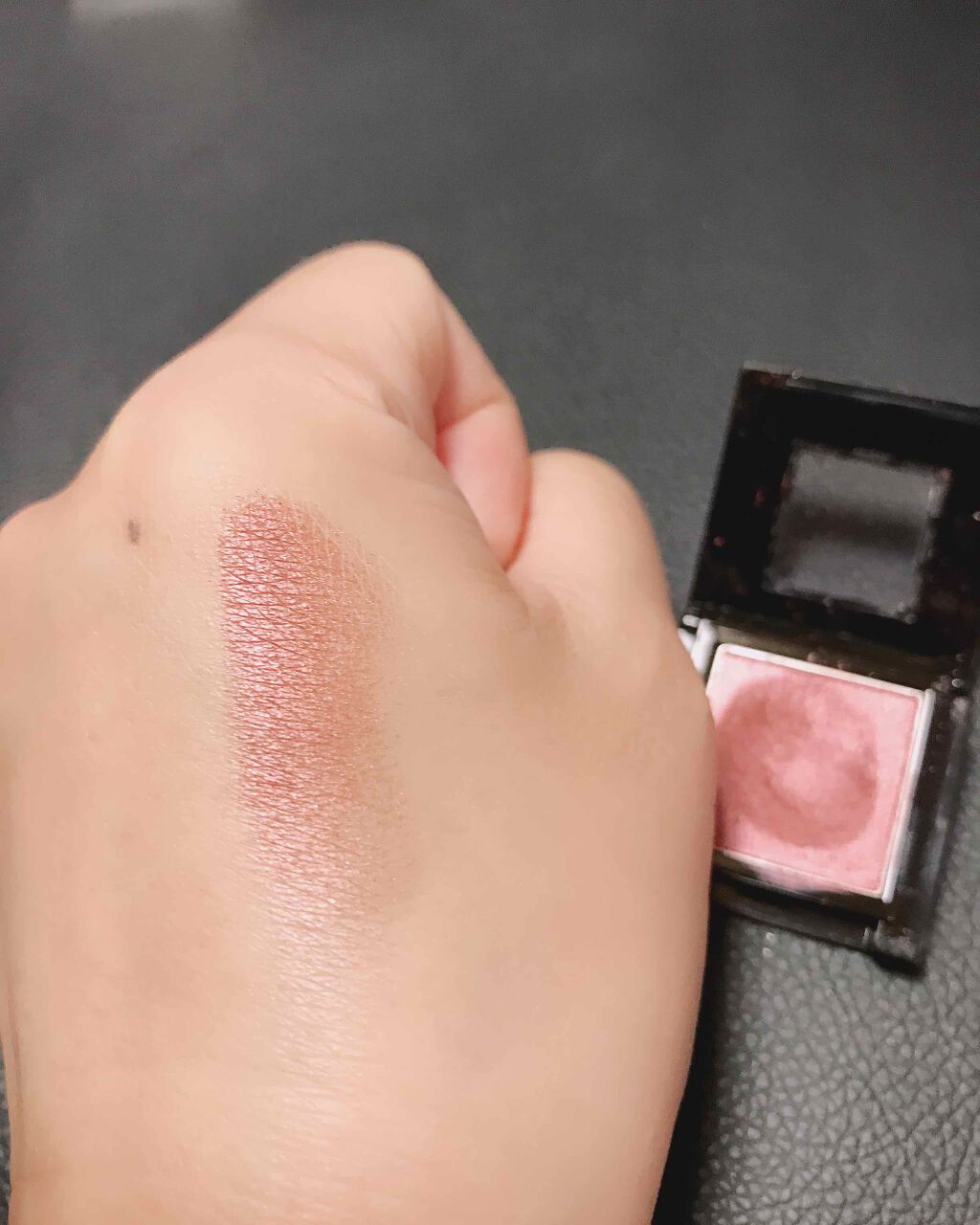 ヴィセ アヴァン シングルアイカラー/Visée/単色アイシャドウを使ったクチコミ(2枚目)