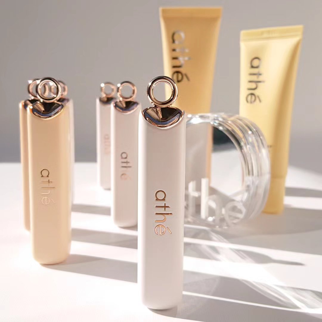 athe AUTHENTIC AIRY LIP BALM 04 チリー/athé/口紅を使ったクチコミ（1枚目）