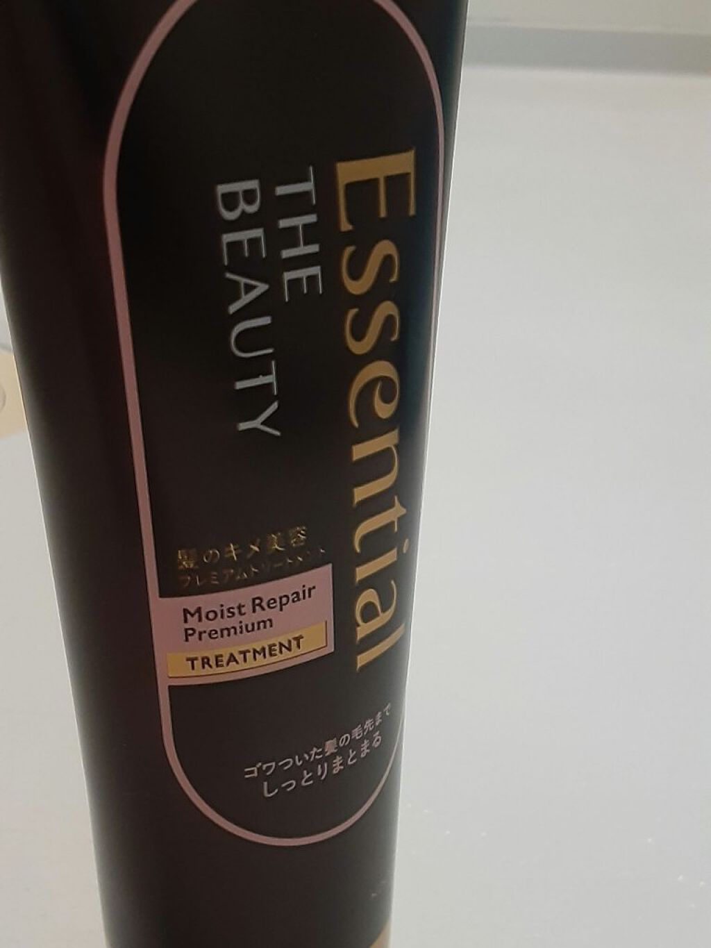 THE BEAUTY 髪のキメ美容プレミアムトリートメント<モイストリペアプレミアム>/エッセンシャル/洗い流すヘアトリートメントを使ったクチコミ(1枚目)