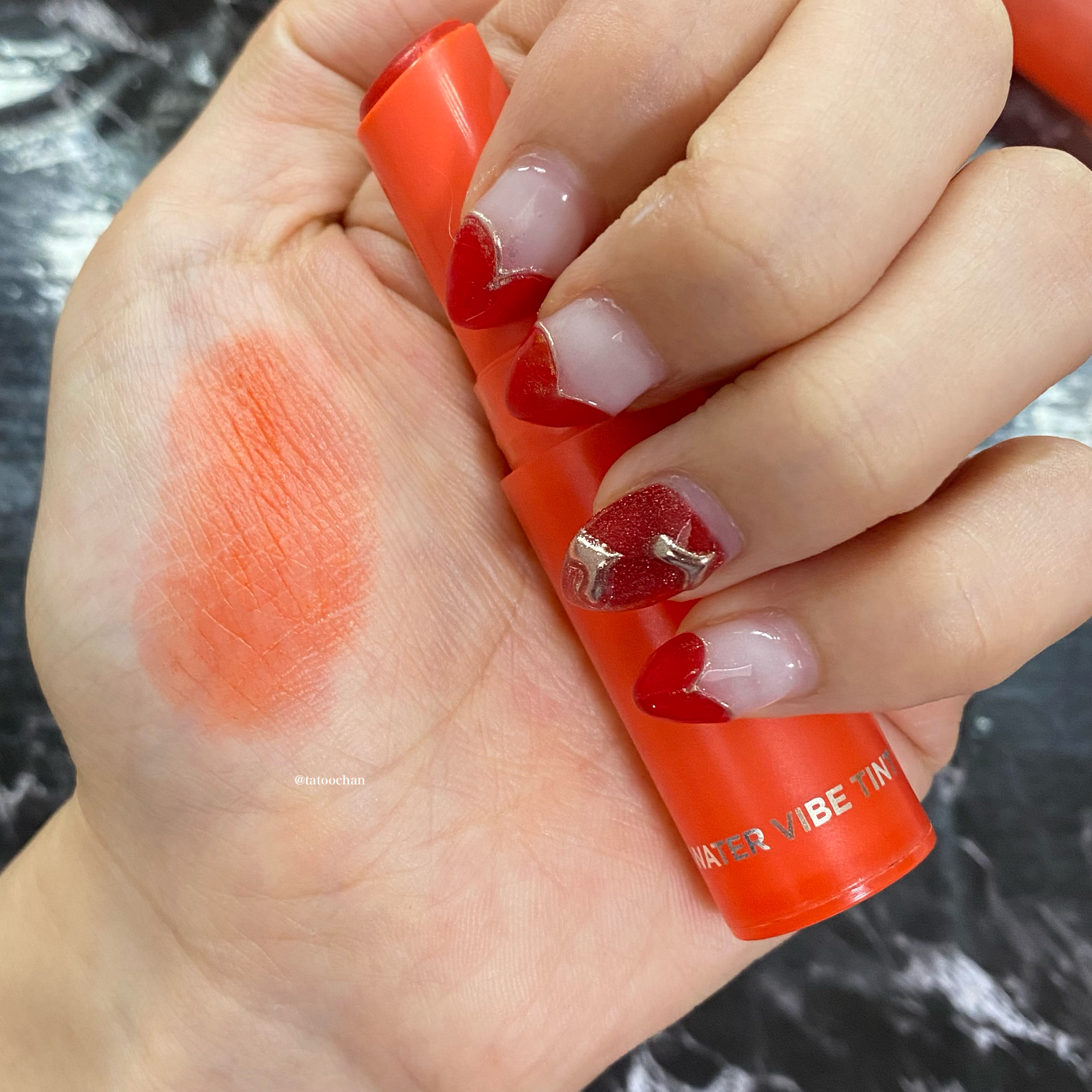 フラッターブラッシャー 07 アフターヌーンコーラル/mude./パウダーチークを使ったクチコミ（2枚目）