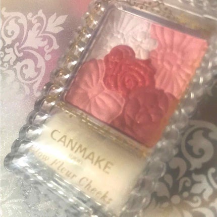 グロウフルールチークス/キャンメイク/パウダーチークを使ったクチコミ(1枚目)