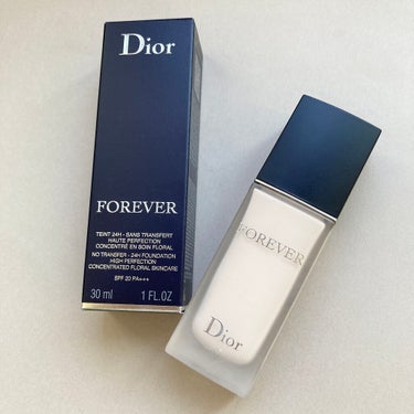 ディオールスキン フォーエヴァー フルイド マット 00ニュートラル/Dior/リキッドファンデーションを使ったクチコミ（1枚目）