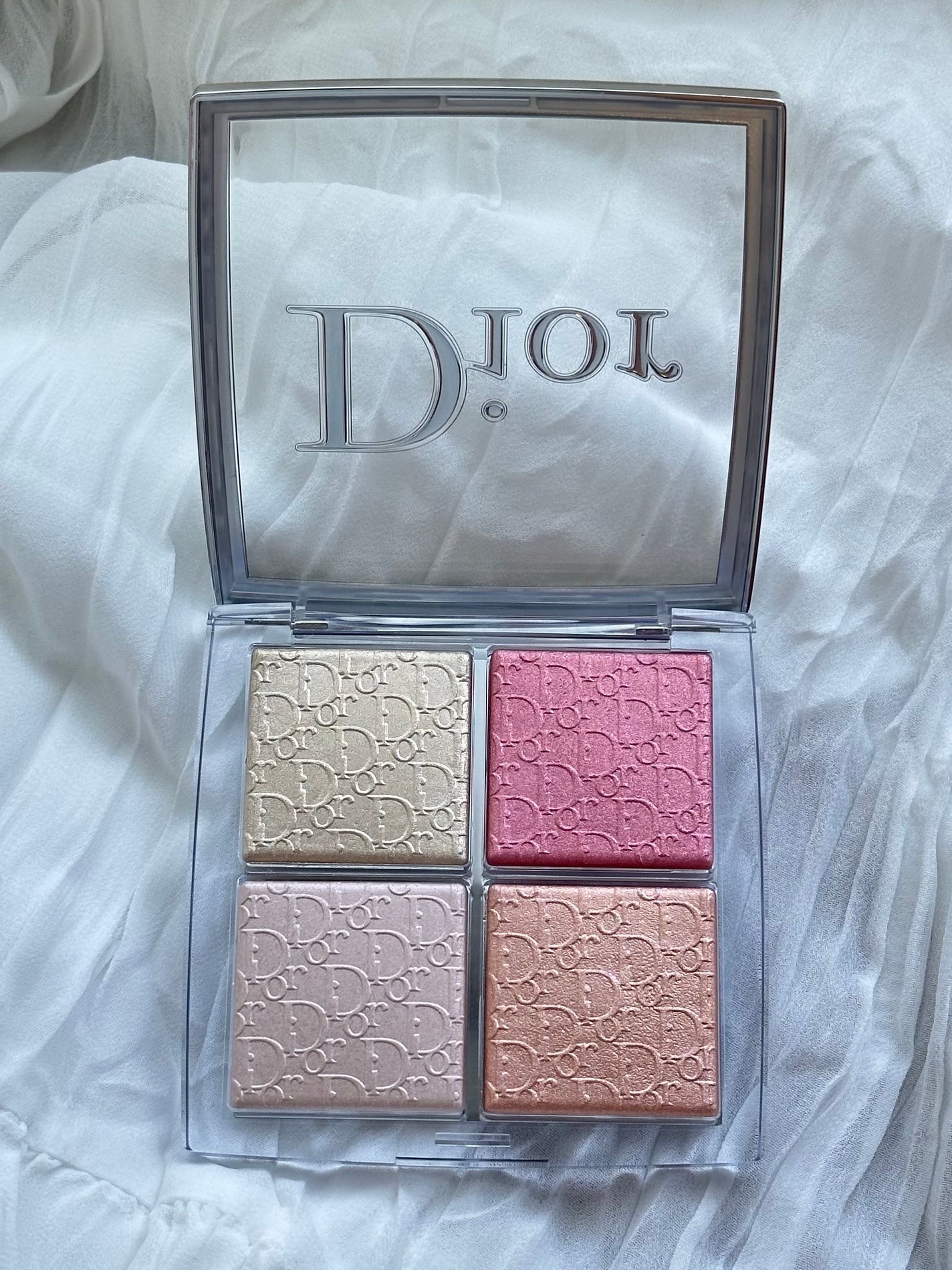 ディオール バックステージ フェイス グロウ パレット/Dior/ハイライトを使ったクチコミ(2枚目)