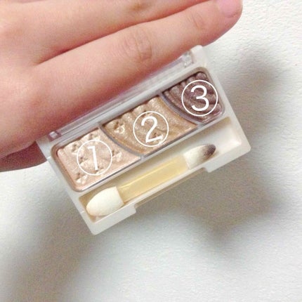 トーンアップアイシャドウ/CEZANNE/アイシャドウパレットを使ったクチコミ(2枚目)