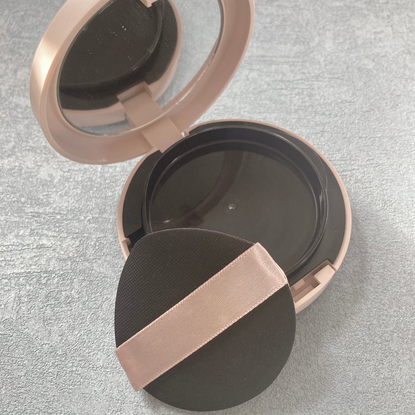 クッションファンデーション/CEZANNE/クッションファンデーションを使ったクチコミ(3枚目)