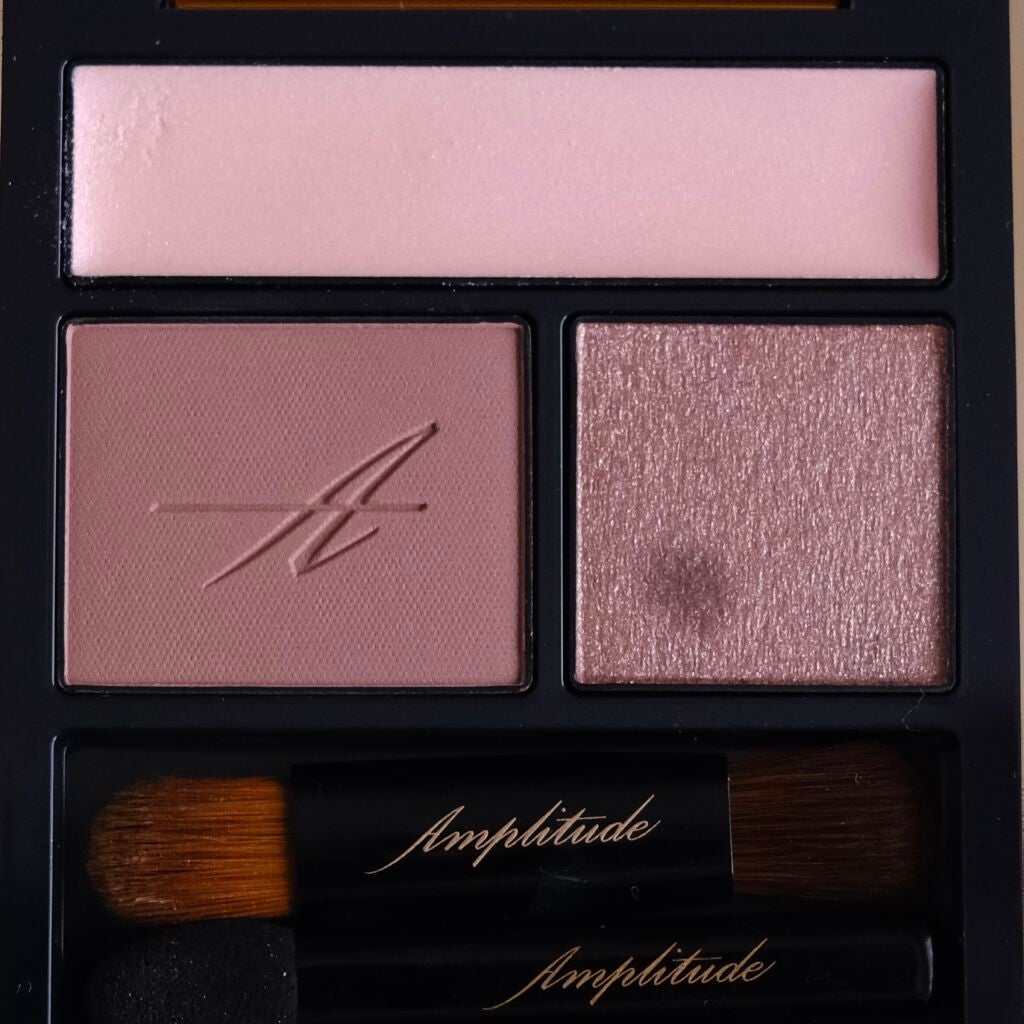 コンスピキュアス アイズ/Amplitude/アイシャドウパレットを使ったクチコミ(2枚目)