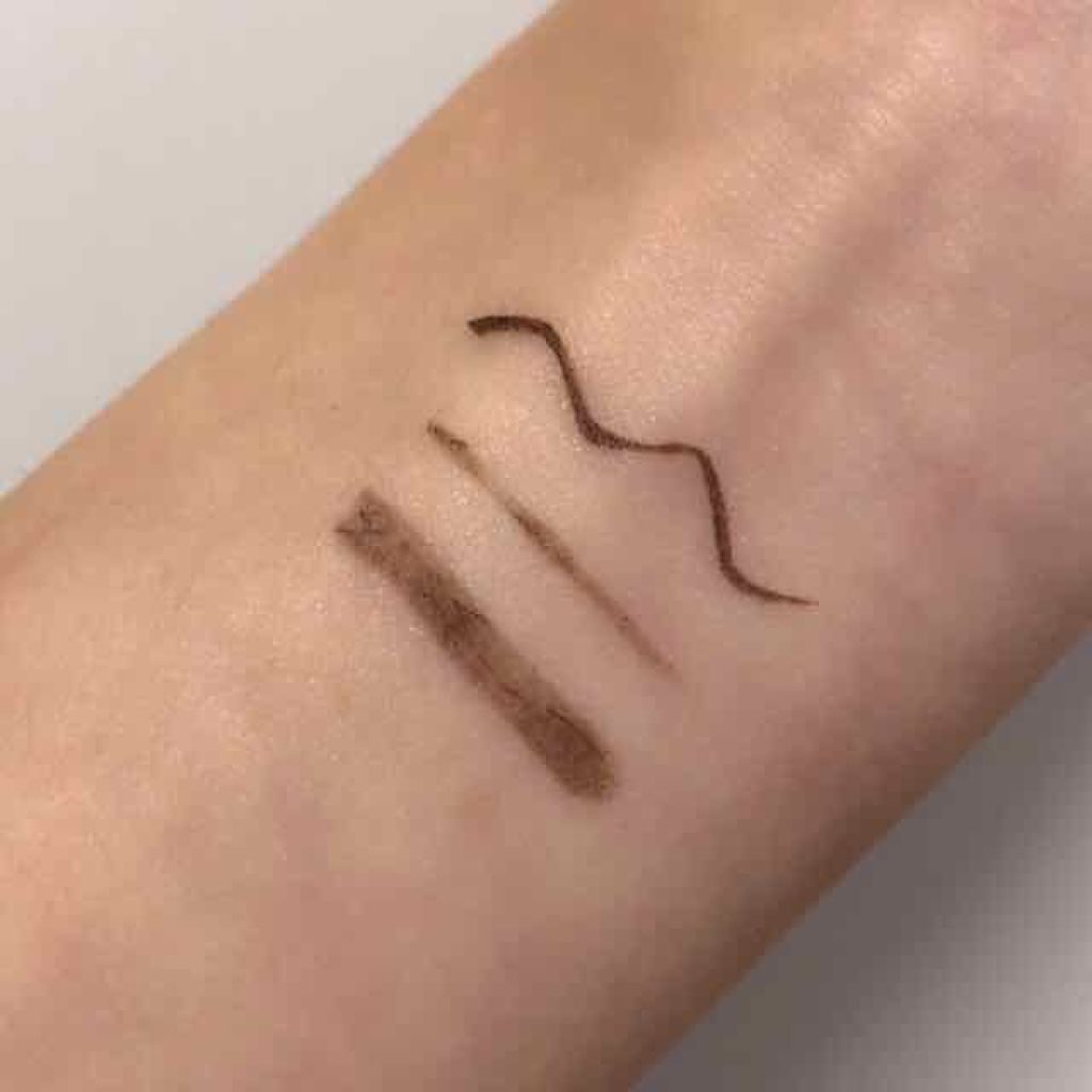 ラブ・ライナー リキッドアイライナーR3/ラブ・ライナー/リキッドアイライナーを使ったクチコミ(2枚目)