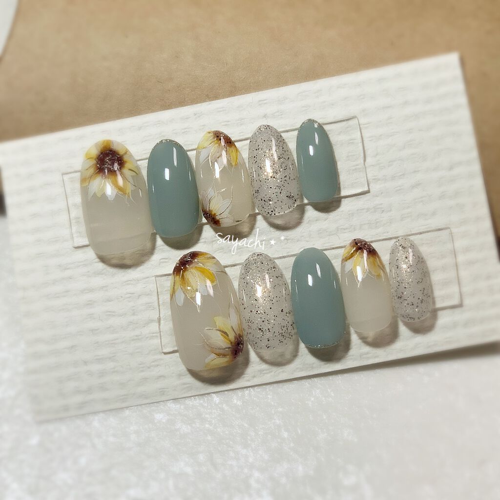 sayachi⋆* on LIPS 「まだまだ人気のひまわりデザイン❤️チップも好評です💓#Summ..」(4枚目)