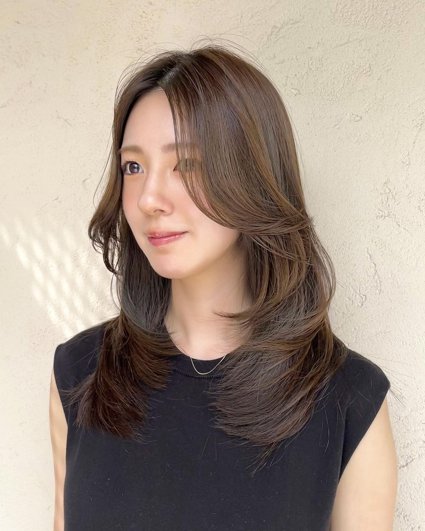 HARUNA on LIPS 「流しやすい前髪カット💇🏼♀️と柔らかいカールのレイヤースタイ..」(2枚目)