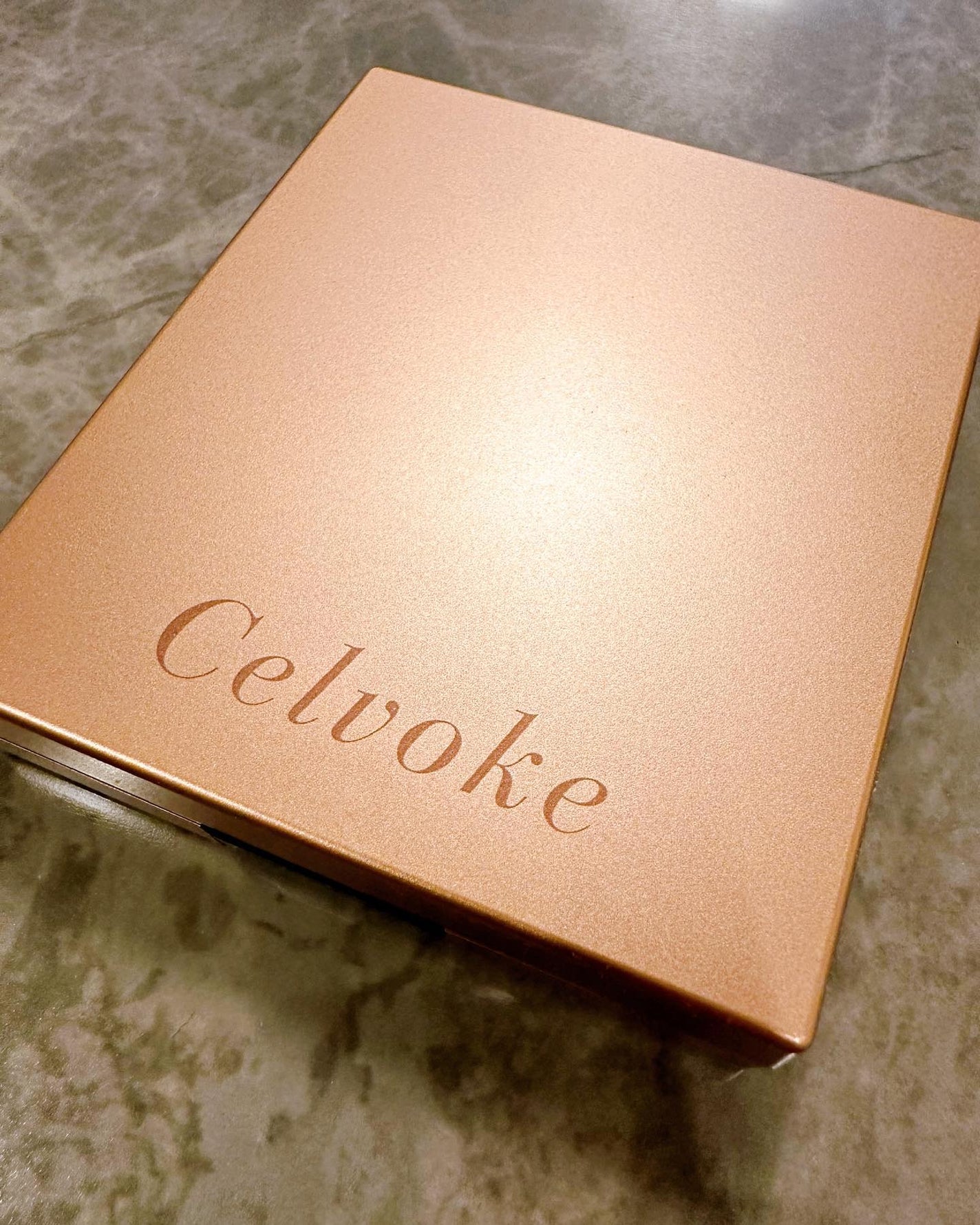 セルヴォーク ヴァティック アイパレット/Celvoke/アイシャドウパレットを使ったクチコミ(8枚目)