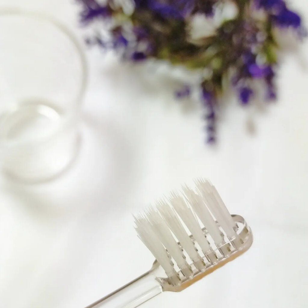 アパガードクリスタル歯ブラシ/アパガード/歯ブラシを使ったクチコミ(3枚目)