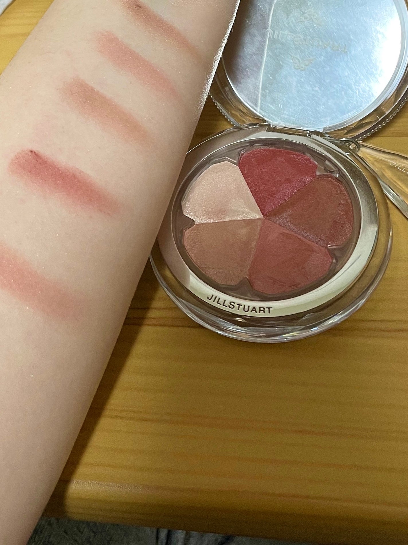 ジルスチュアート ブルーム ミックスブラッシュ コンパクト/JILL STUART/パウダーチークを使ったクチコミ(1枚目)
