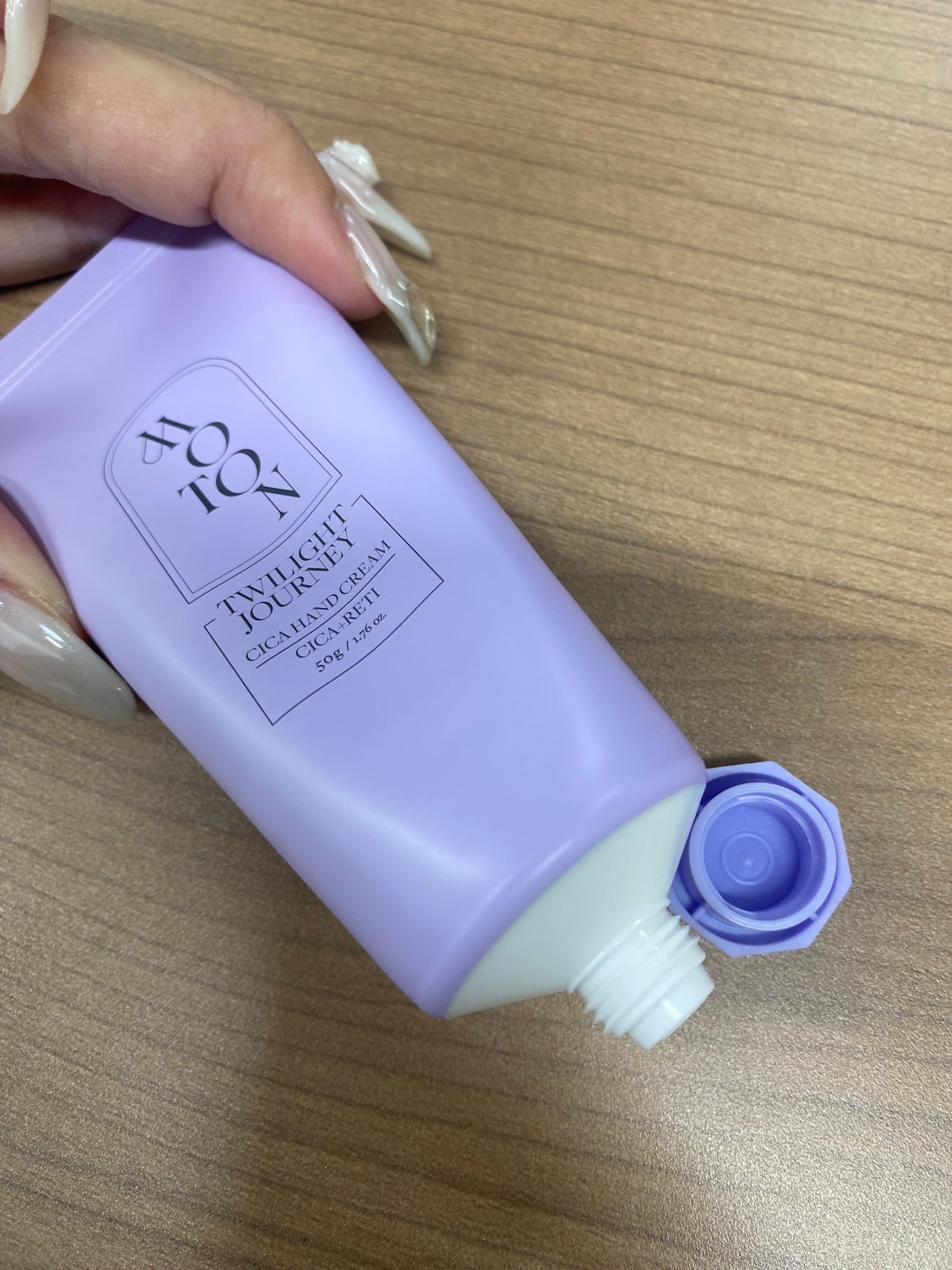 シルクハンドクリーム TWILIGHT JOURNEY/MOTON/ハンドクリームを使ったクチコミ(2枚目)