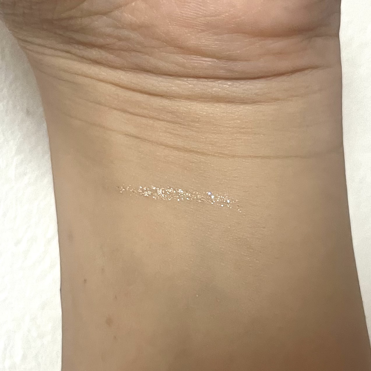 グリッター イルミネーションライナー R 06 デイリーベージュ/CipiCipi/リキッドアイライナーを使ったクチコミ（3枚目）