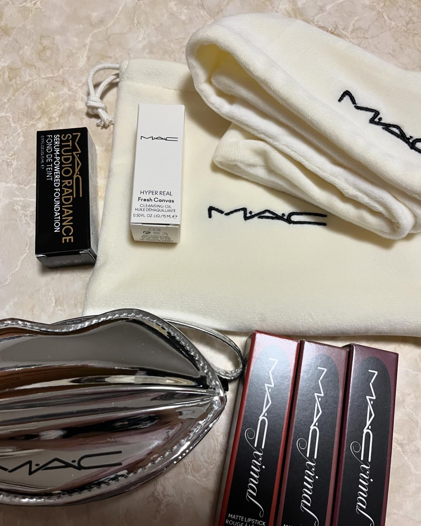 マキシマル シルキー マット リップスティック ディーバ/M・A・C/口紅を使ったクチコミ（1枚目）