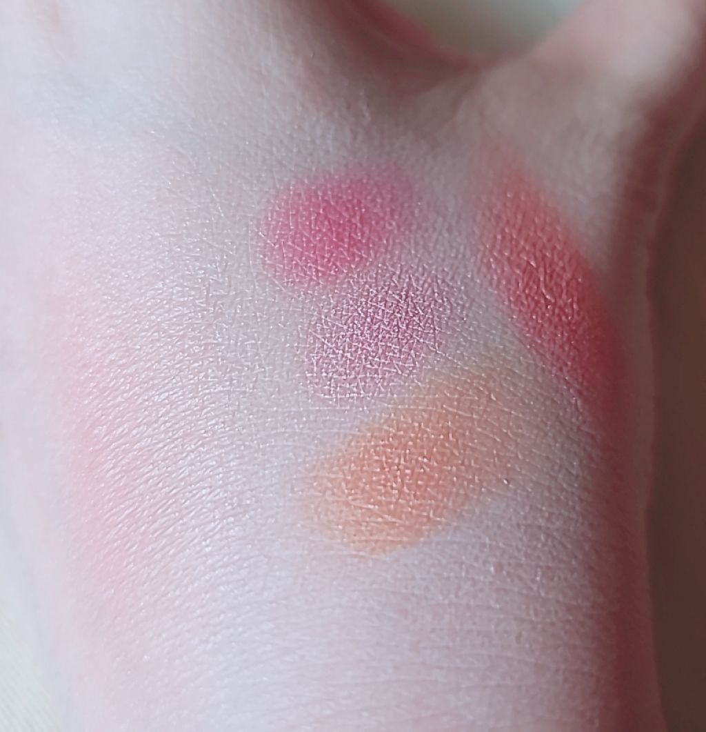 カラーパフォーマンスチークス/RMK/パウダーチークを使ったクチコミ(2枚目)