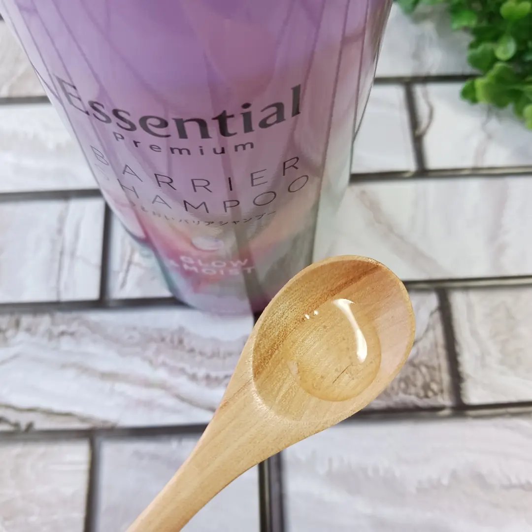 エッセンシャル プレミアム うるおいバリアシャンプー/コンディショナー グロウ＆モイスト シャンプー ポンプ 450ml【旧】/エッセンシャル/市販シャンプーを使ったクチコミ（2枚目）