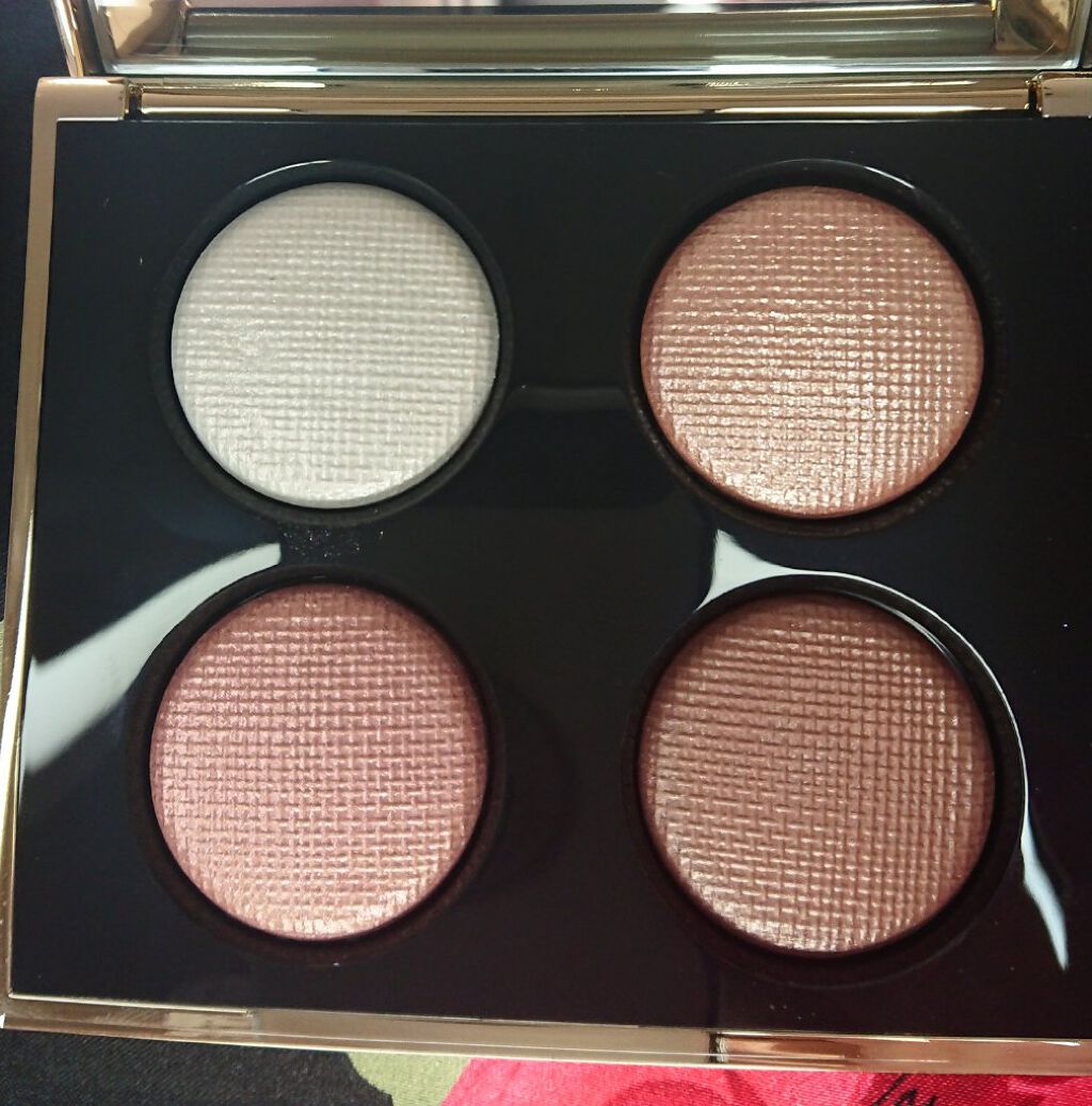 ピンク グロウ リュクス アイシャドウ パレット/BOBBI BROWN/アイシャドウパレットを使ったクチコミ（2枚目）