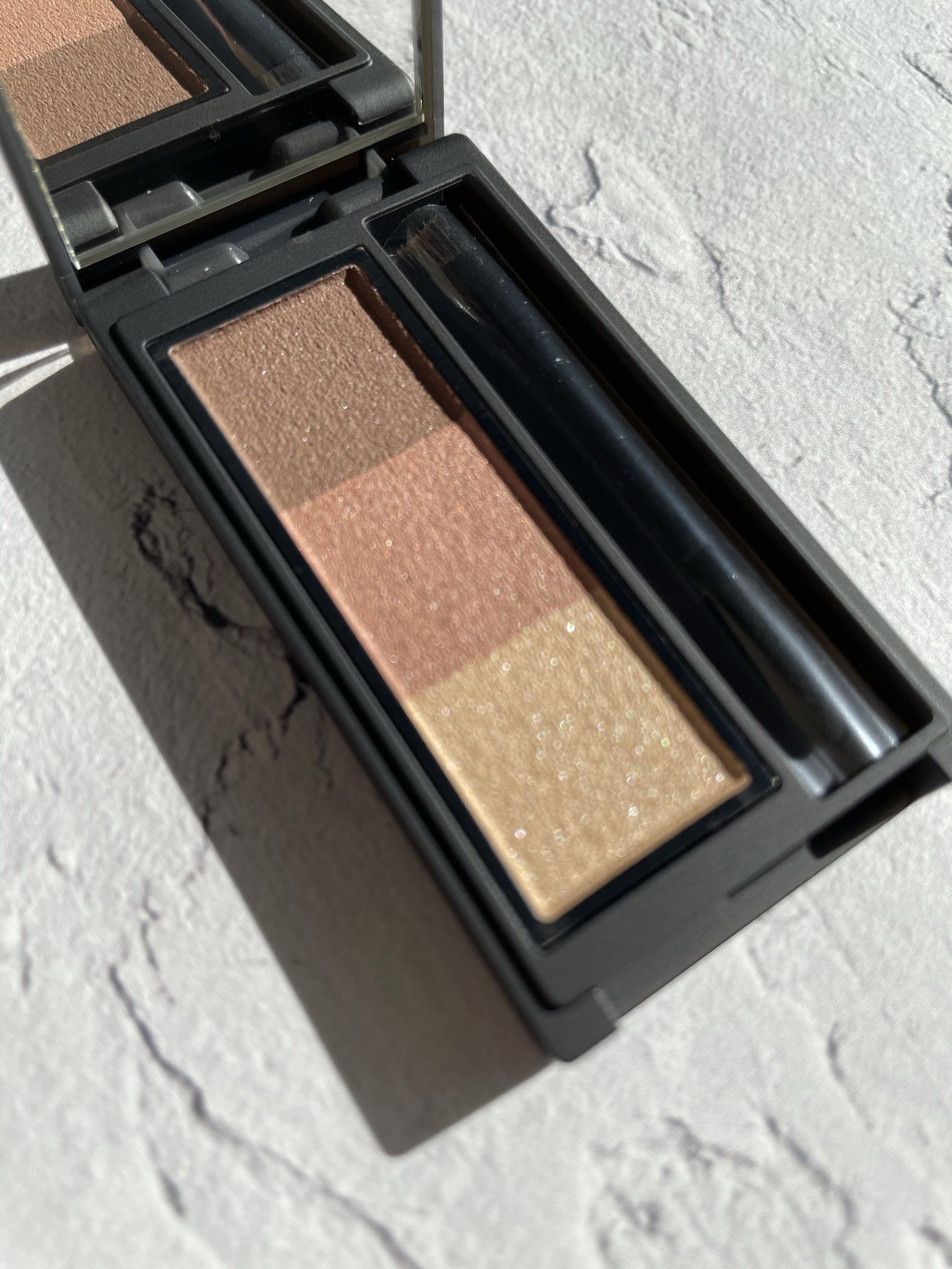 セルヴォーク インディケイトアイブロウパウダー 02 ピンクブラウン/Celvoke/パウダーアイブロウを使ったクチコミ（1枚目）