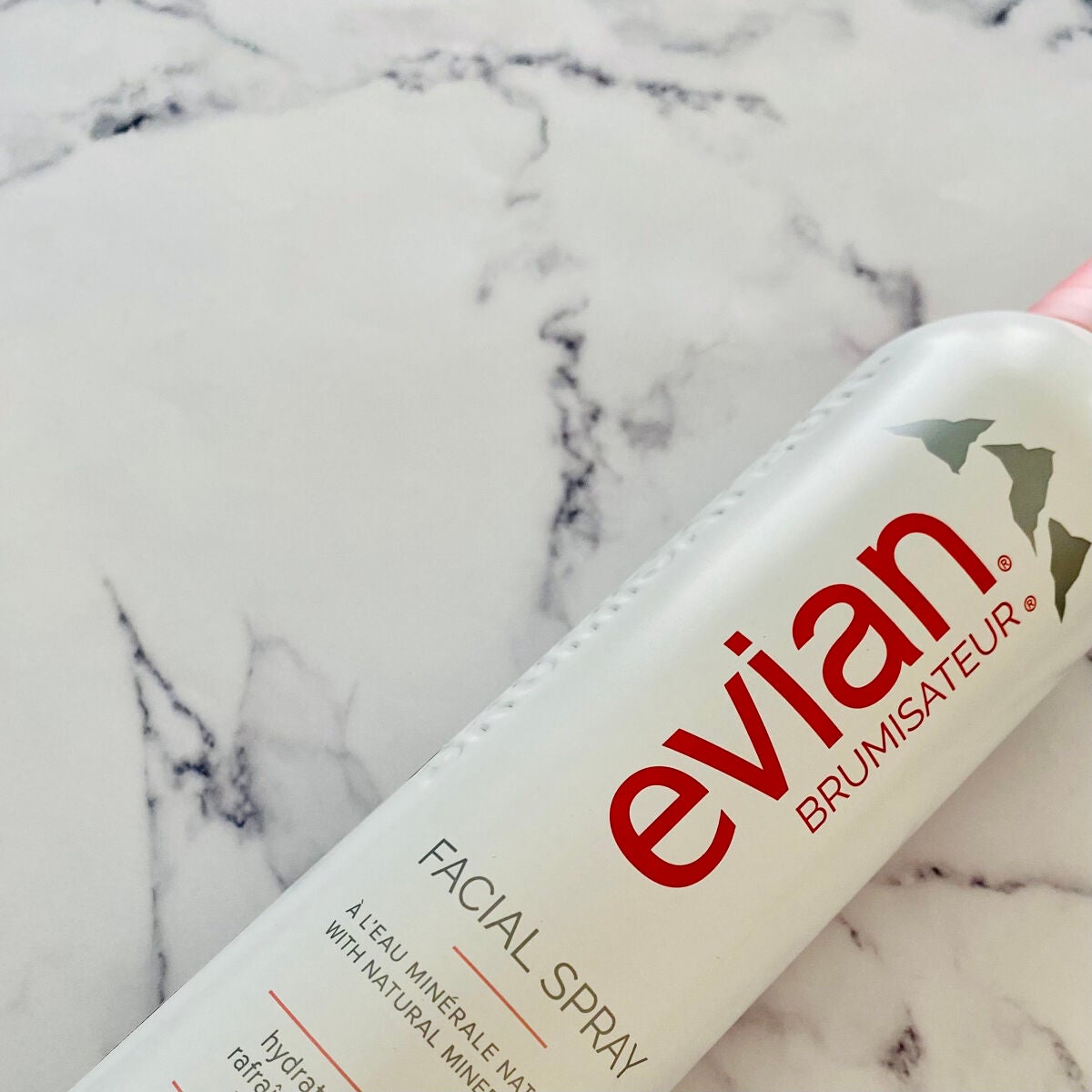 フェイシャルスプレー/エビアン/ミスト状化粧水を使ったクチコミ(3枚目)