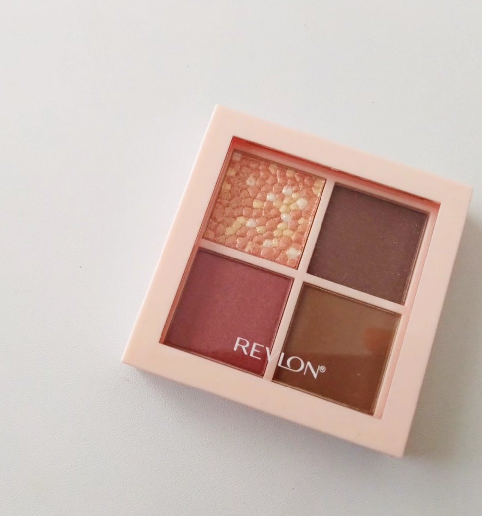 レブロン ダズル アイシャドウ クアッド 009 ゴールデン アンバー/REVLON/アイシャドウパレットを使ったクチコミ（2枚目）