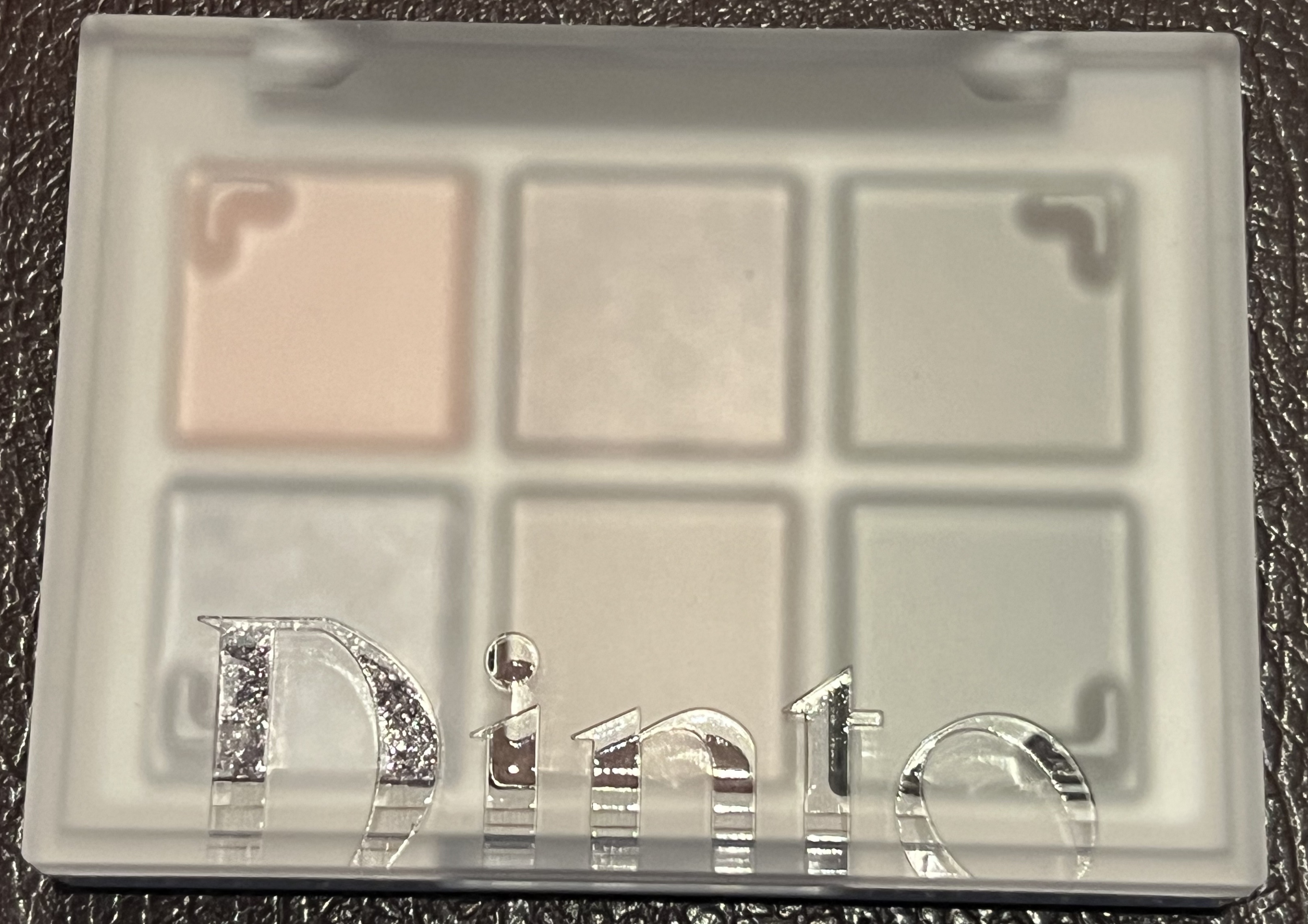 ヴォワヤジュールアイシャドウパレット/NARS/アイシャドウパレットを使ったクチコミ（2枚目）