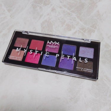 NYX Professional Makeup ミスティック ペタル シャドウ パレットのクチコミ「NYX日本撤退を受けて、涙のMYSTIC PETALS祭りを開催します…🥺🥺🥺
こういう系統は.....」（3枚目）