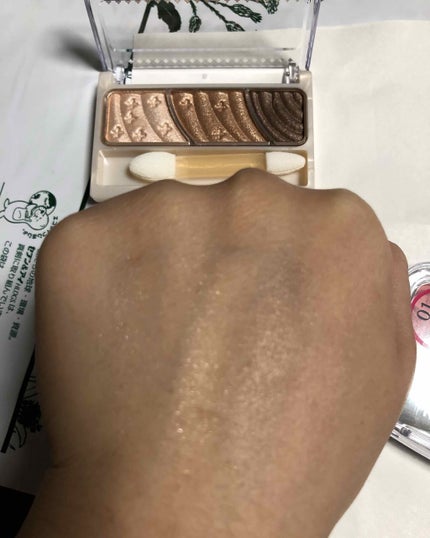 トーンアップアイシャドウ/CEZANNE/アイシャドウパレットを使ったクチコミ(2枚目)