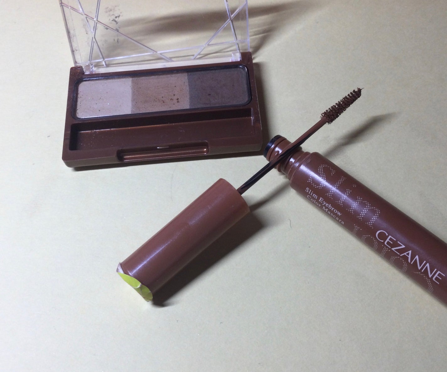 ノーズ&アイブロウパウダー/CEZANNE/パウダーアイブロウを使ったクチコミ(4枚目)