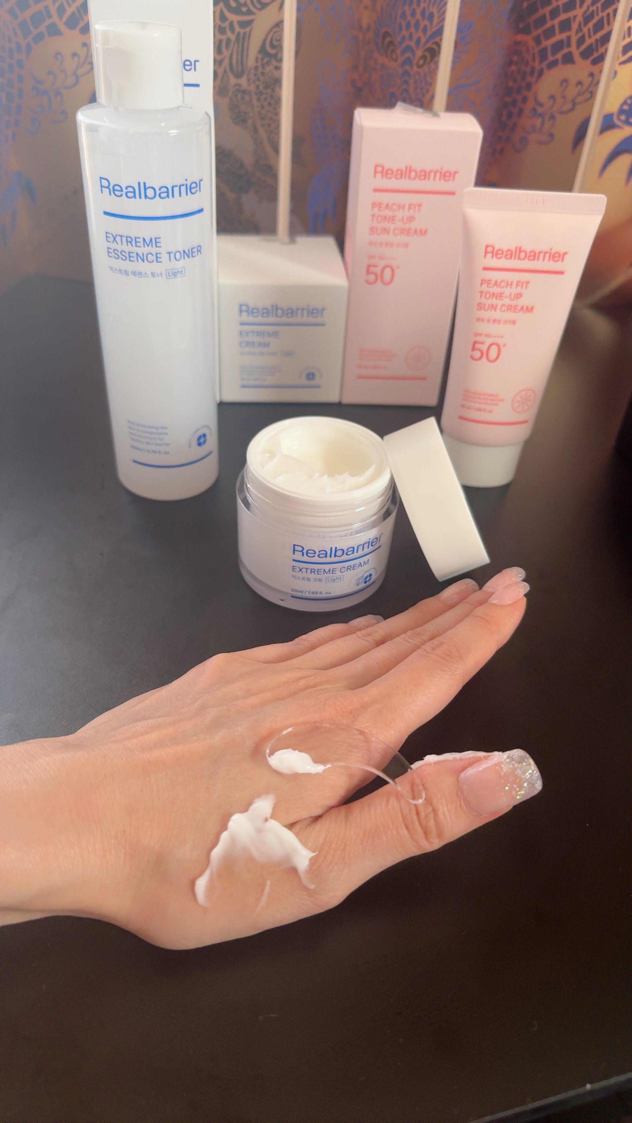 リアルバリア エクストリームクリーム ライト/Real Barrier/フェイスクリームを使ったクチコミ（1枚目）