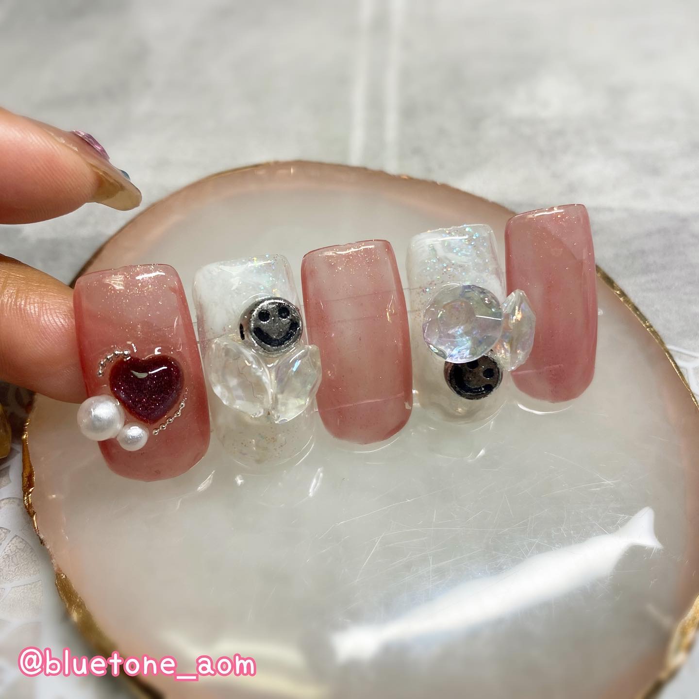 ジェルネイル（ライト対応）/セリア/ジェルネイルを使ったクチコミ（2枚目）