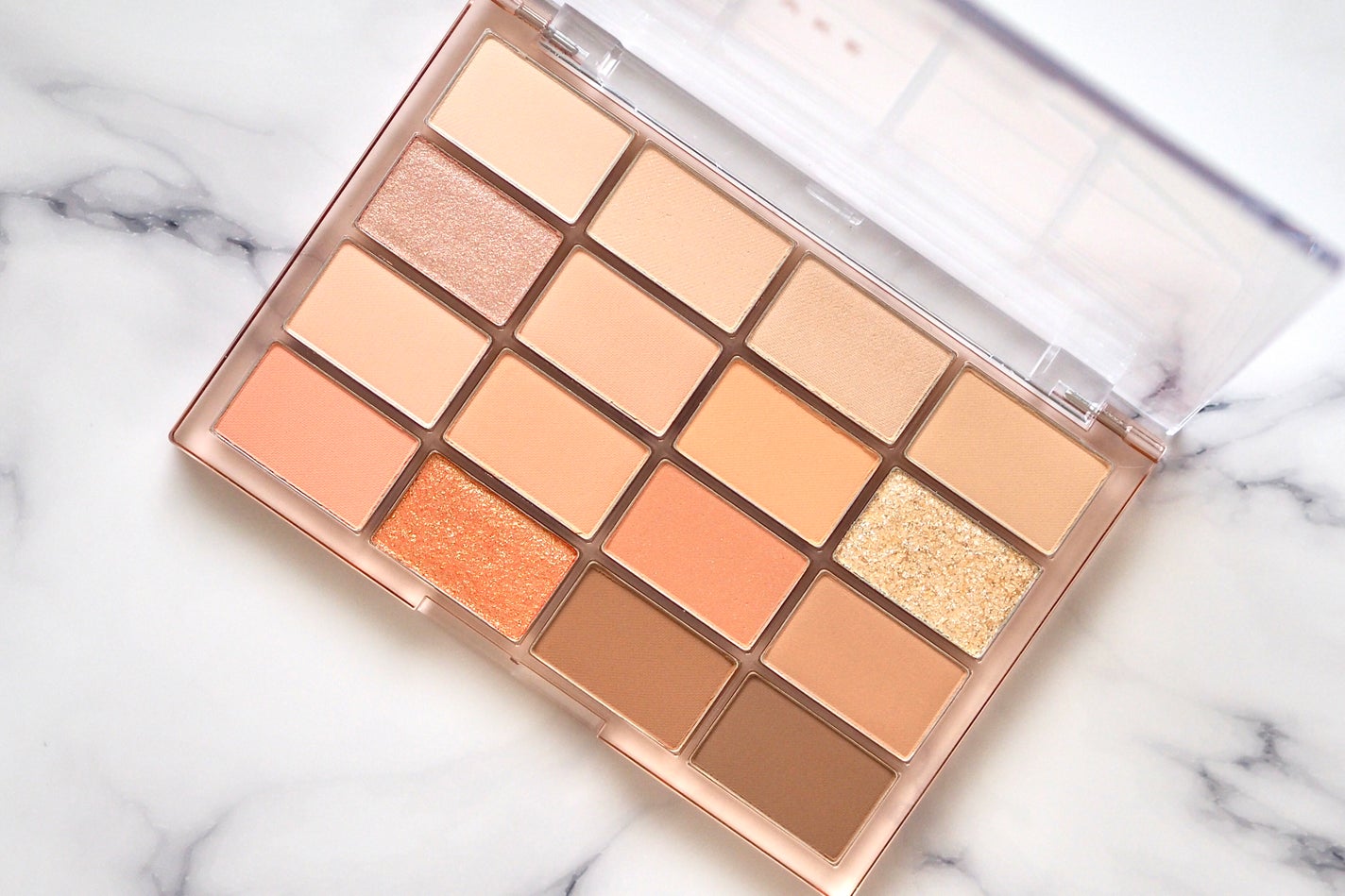 ソフトブラーリングアイパレット/wakemake/アイシャドウパレットを使ったクチコミ(3枚目)