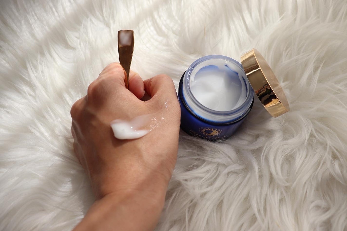 ラップリフトクリーム/ハーリス/フェイスクリームを使ったクチコミ(3枚目)