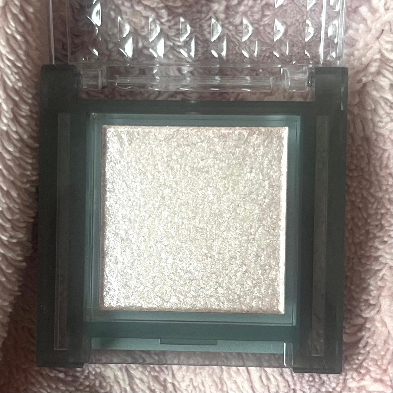 シングルシャイニーアイシャドウ/CEZANNE/アイシャドウを使ったクチコミ(2枚目)