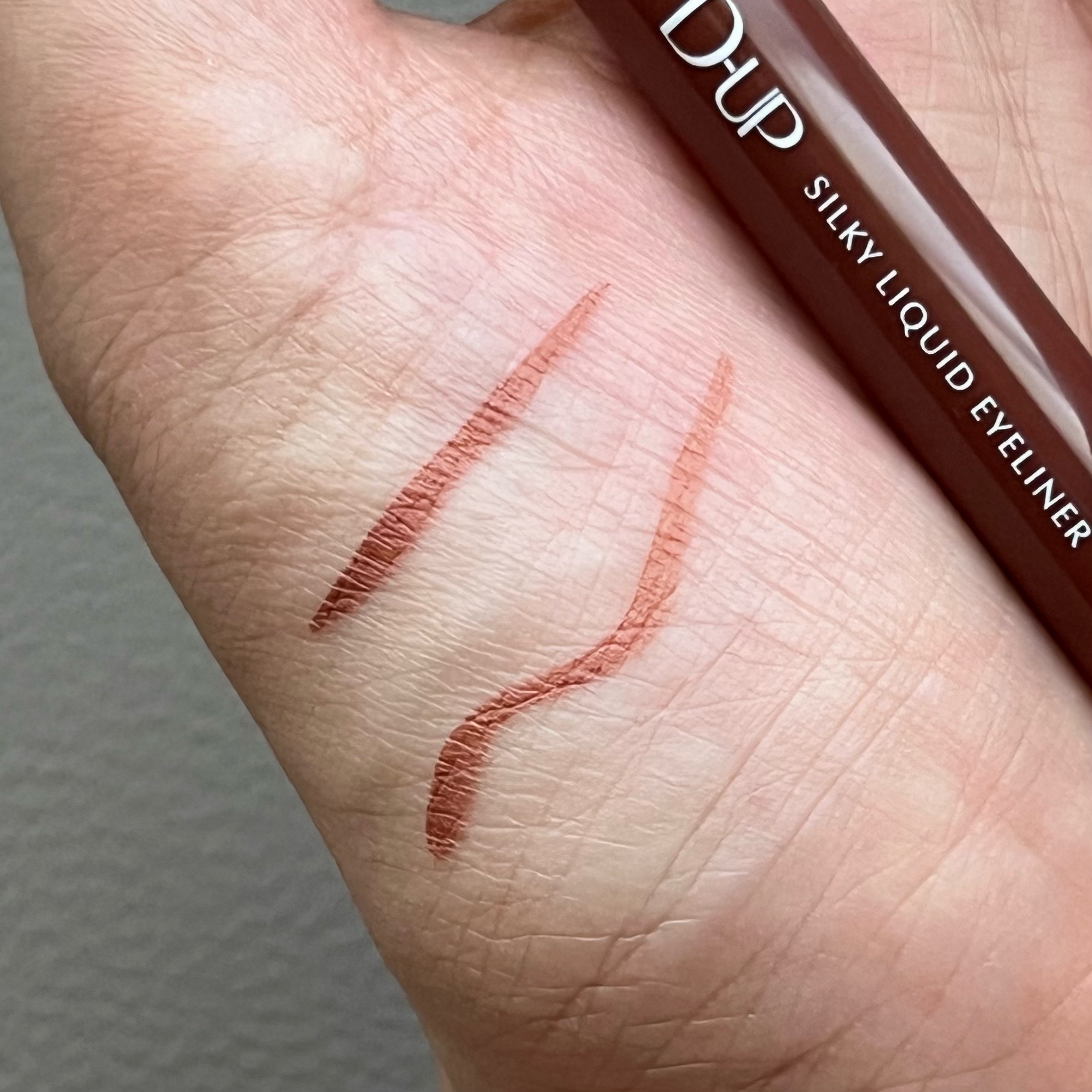 シルキーリキッドアイライナーWP/D-UP/リキッドアイライナーを使ったクチコミ（3枚目）