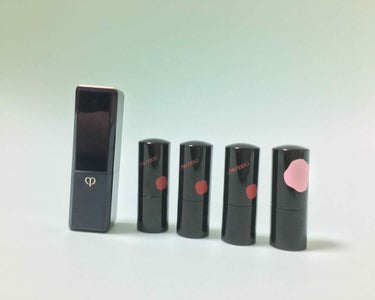 SHISEIDO ルージュルージュピコ

BR602 しょこら
RD620 黒すぐり
RD716 紅姫
RD309 珊瑚礁

比較のためにルージュアレーブル、かなり小さくて可愛い！！お値段も1800円＋