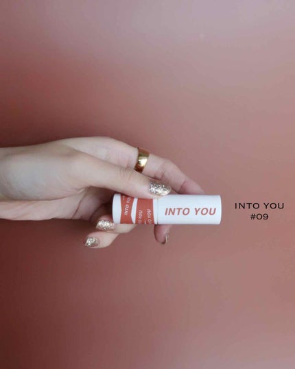 しずか on LIPS 「中国で大人気なリップーintoyou今回は中国に大人気なリップ..」(3枚目)