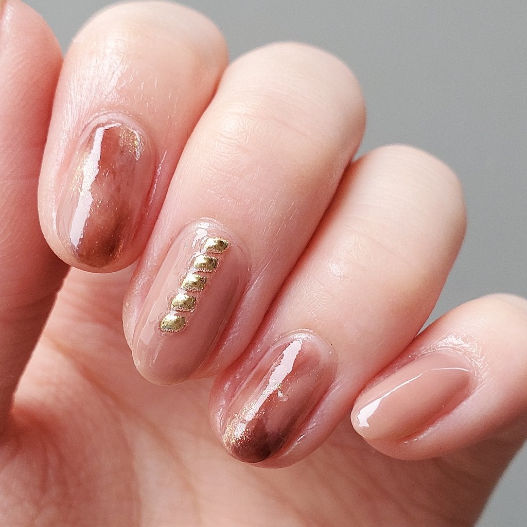 カラフルネイルズ/キャンメイク/マニキュアを使ったクチコミ(4枚目)