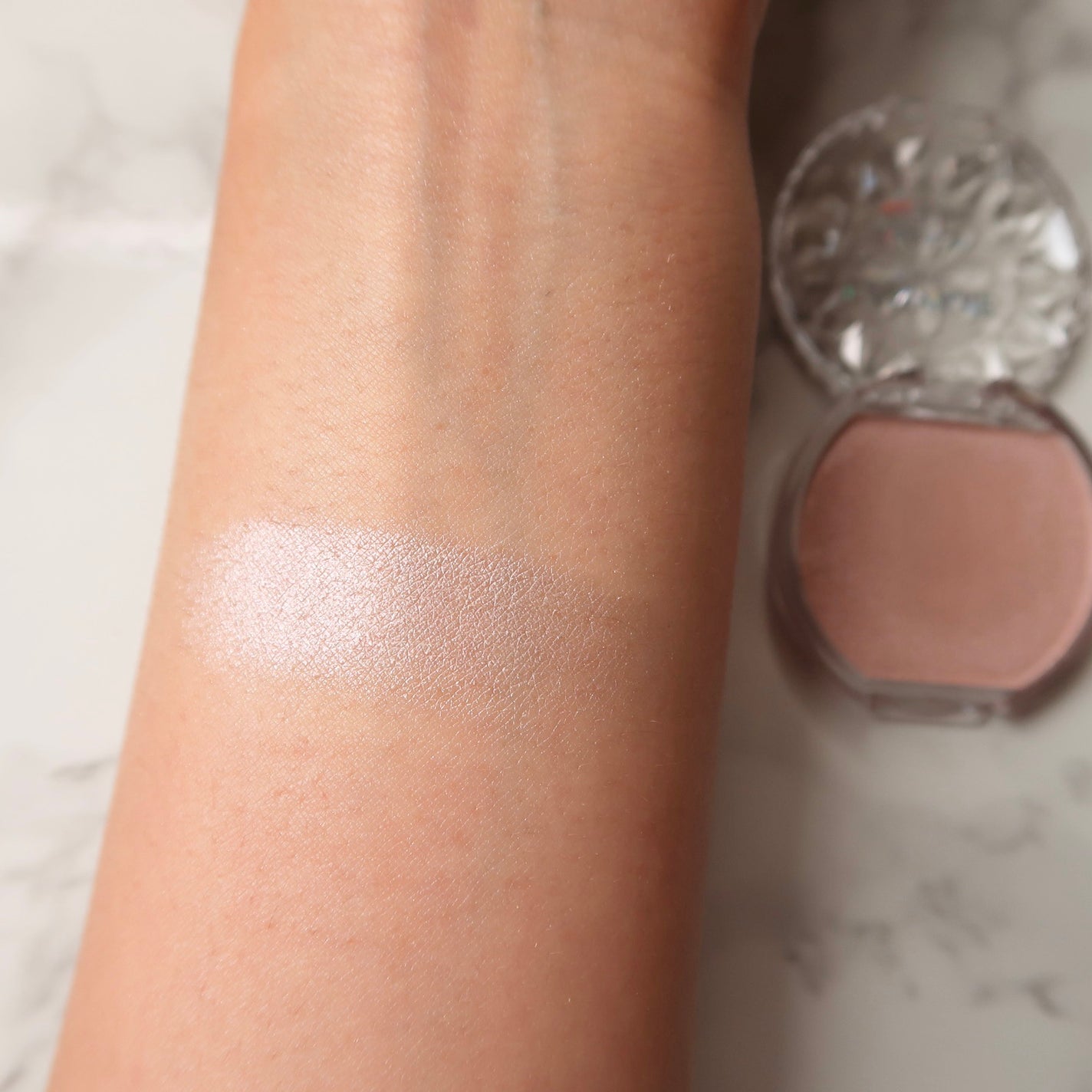 むにゅっとハイライター/キャンメイク/クリームハイライトを使ったクチコミ(3枚目)