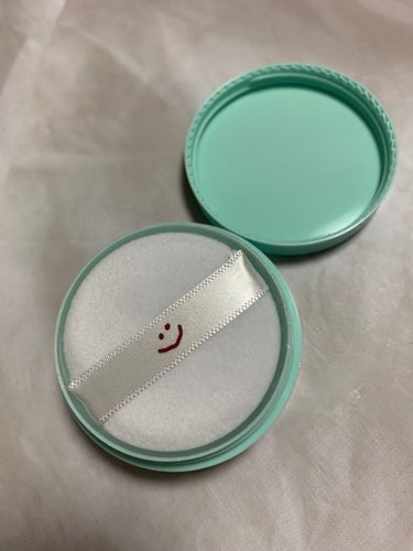 ノーセバム ミネラルパウダー LTD21/innisfree/ルースパウダーを使ったクチコミ（2枚目）