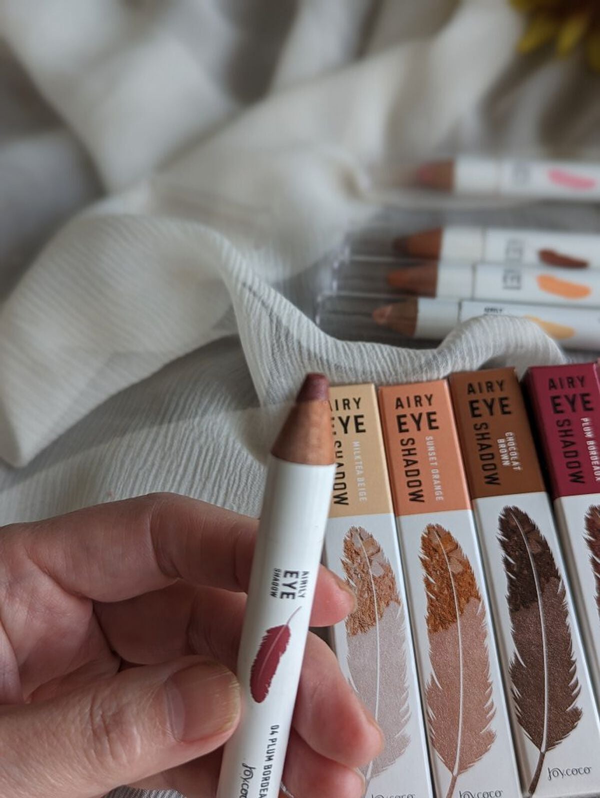 ジョイココ エアリーアイシャドウ/Joy.coco(ジョイココ)/単色アイシャドウを使ったクチコミ(5枚目)