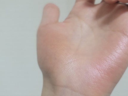 トゥルーディメンショングロウチーク/hince/パウダーチークを使ったクチコミ(3枚目)