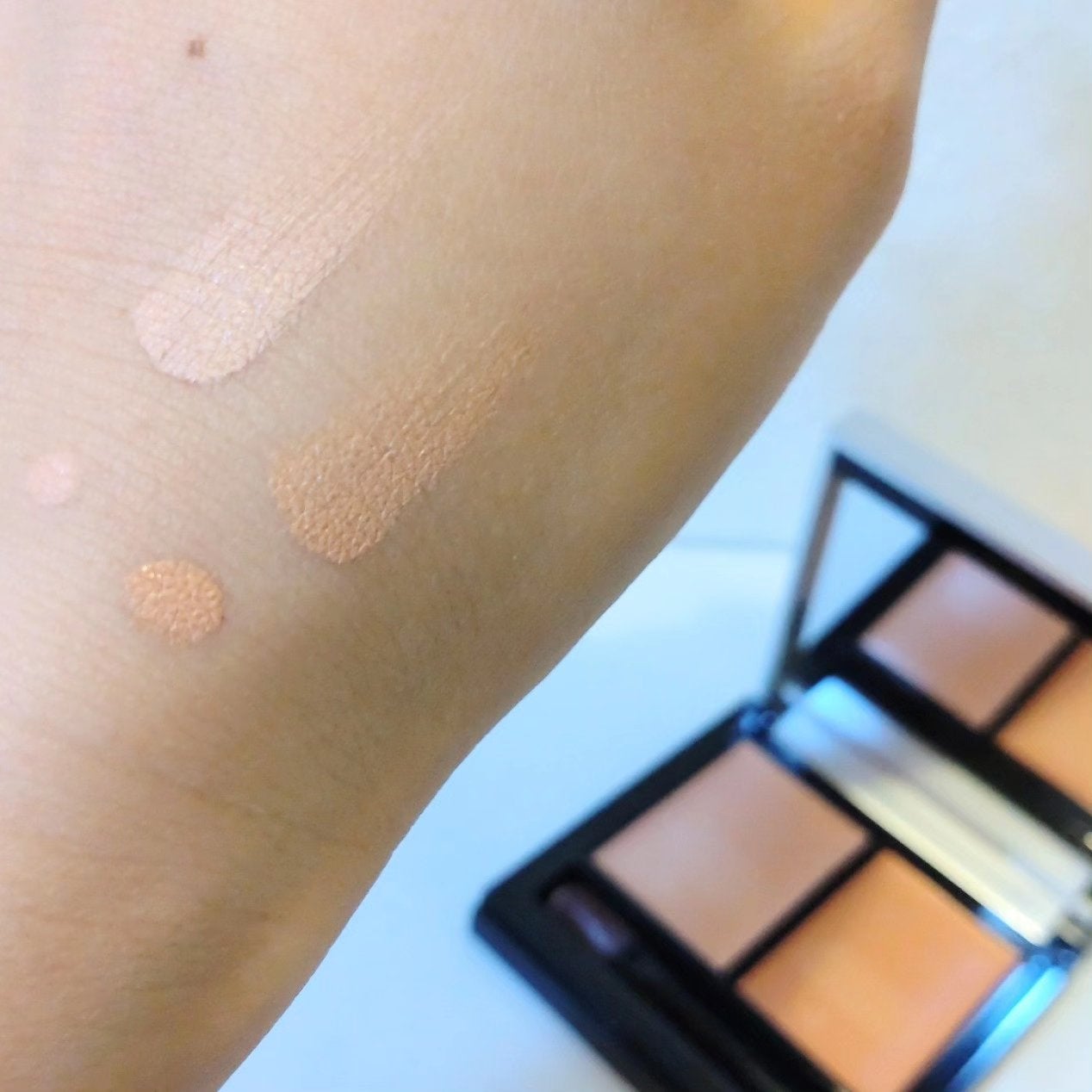 &be ファンシーラー/&be/パレットコンシーラーを使ったクチコミ(4枚目)