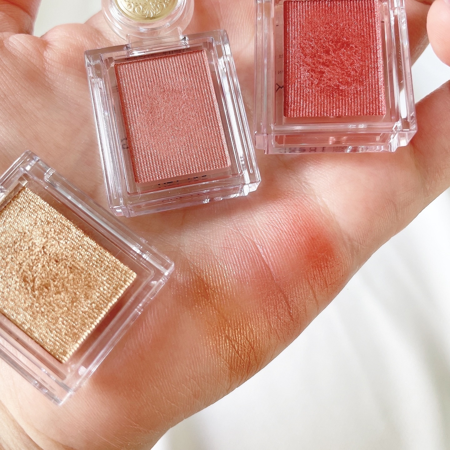 シャドーカスタマイズ/MAJOLICA MAJORCA/単色アイシャドウを使ったクチコミ（2枚目）