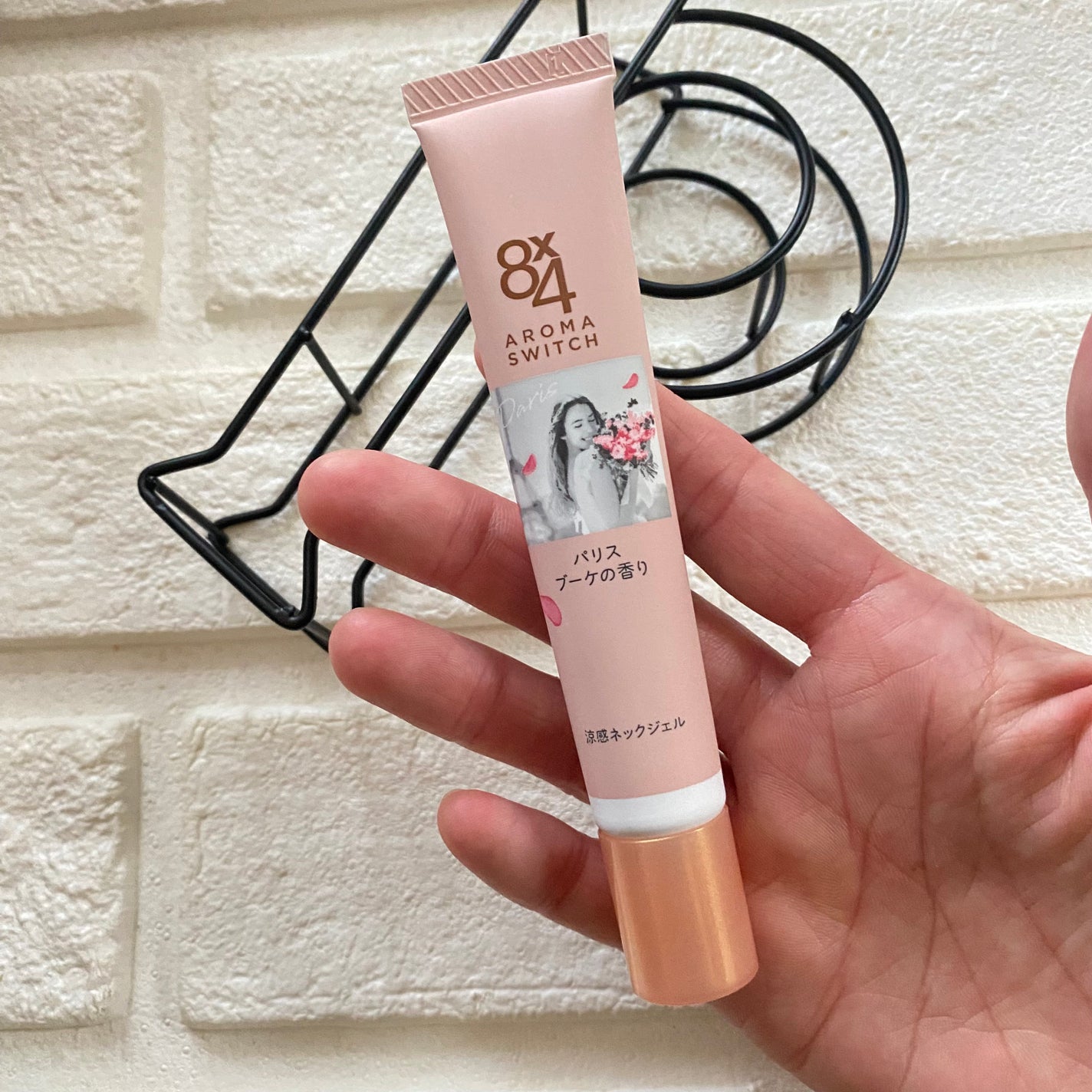 8x4 アロマスイッチ 涼感ネックジェル パリスブーケの香り/8x4/デオドラント・制汗剤を使ったクチコミ(5枚目)