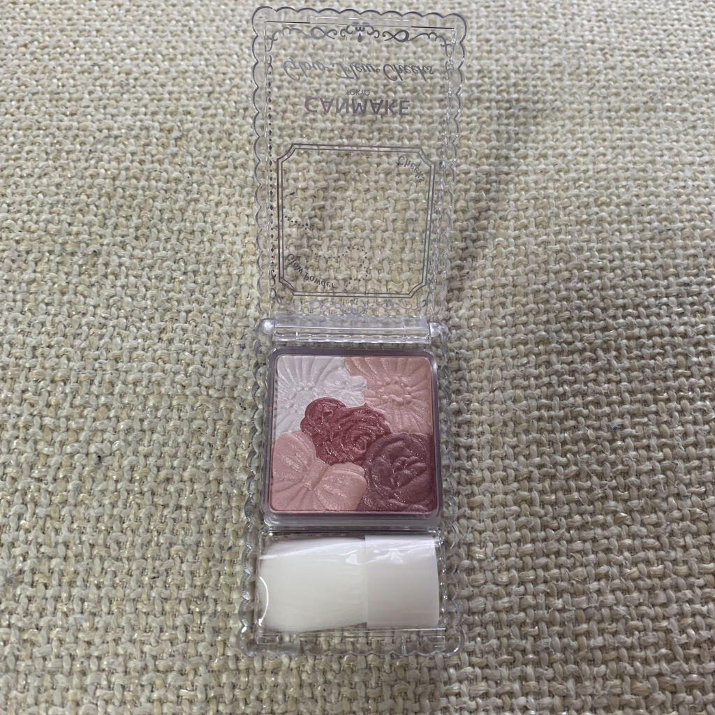 グロウフルールチークス/キャンメイク/パウダーチークを使ったクチコミ（2枚目）